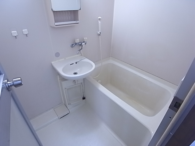 アークパレス誠の浴室