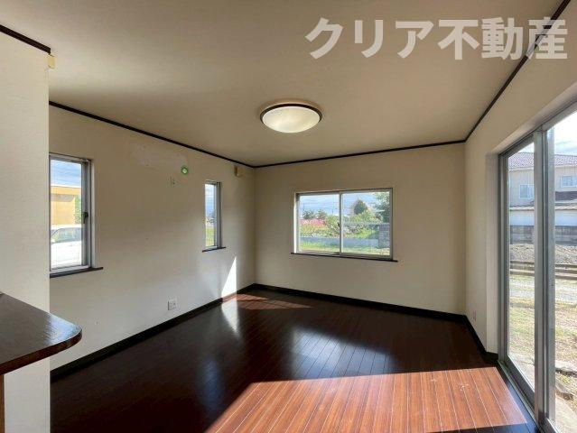 【居間・リビング】 | 8/20値下げ☆駐車5台可！前橋市上佐鳥町中古