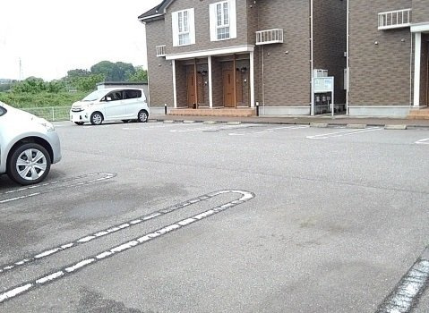 リバニッシュ　Ｃの駐車場|駐車場です