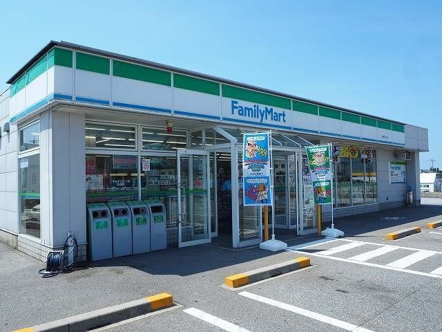 リバニッシュ　Ｃの周辺|ファミリーマート魚津江口店まで950m