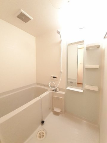 リバニッシュ　Ｃの浴室|コンパクトで使いやすいお風呂です