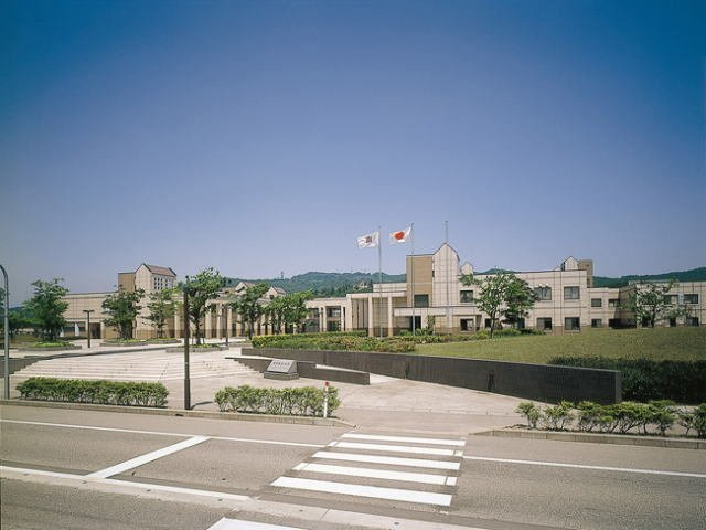 ツインパレスさくら台Ｓｏｕｔｈの周辺|富山大学高岡キャンパスまで3600m