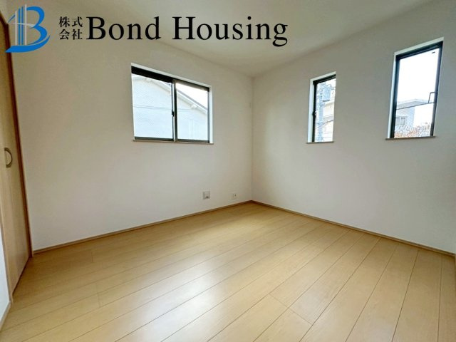 滝の茶屋駅まで徒歩5分　城が山1丁目　新築戸建の寝室