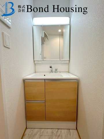 滝の茶屋駅まで徒歩5分　城が山1丁目　新築戸建の独立洗面台