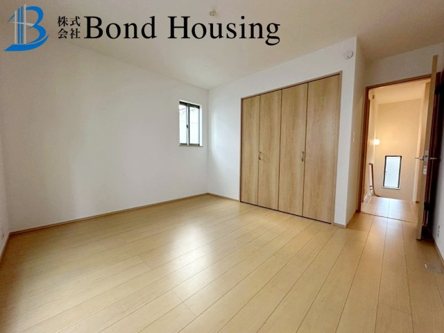 滝の茶屋駅まで徒歩5分　城が山1丁目　新築戸建の洋室