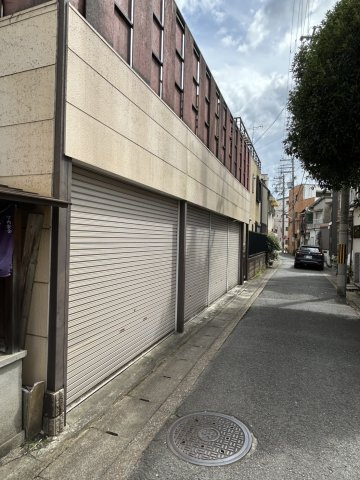 京都市左京区一乗寺南大丸町　中古一戸建の駐車場