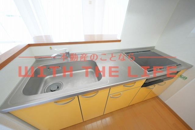 メルローズアソウ【キャッシュバック対象物件】のキッチン|コンパクトなキッチンで掃除もラクラク