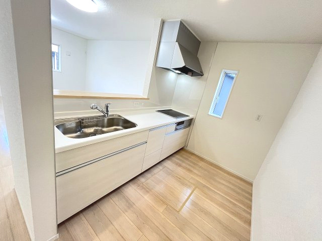 【キッチン】 | 大野城市大城3丁目第9　2号棟（全2棟）【仲介手数料無料・0円】 | 現地写真。