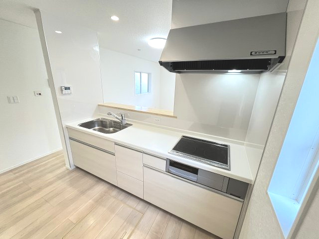 【キッチン】 | 大野城市大城3丁目第9　2号棟（全2棟）【仲介手数料無料・0円】 | 現地写真。