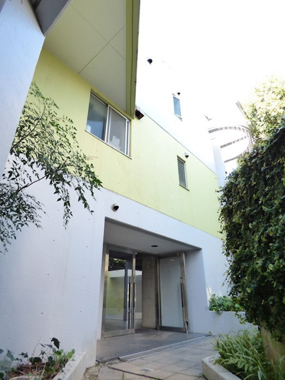 【エントランス】ガーデンヒルズ 