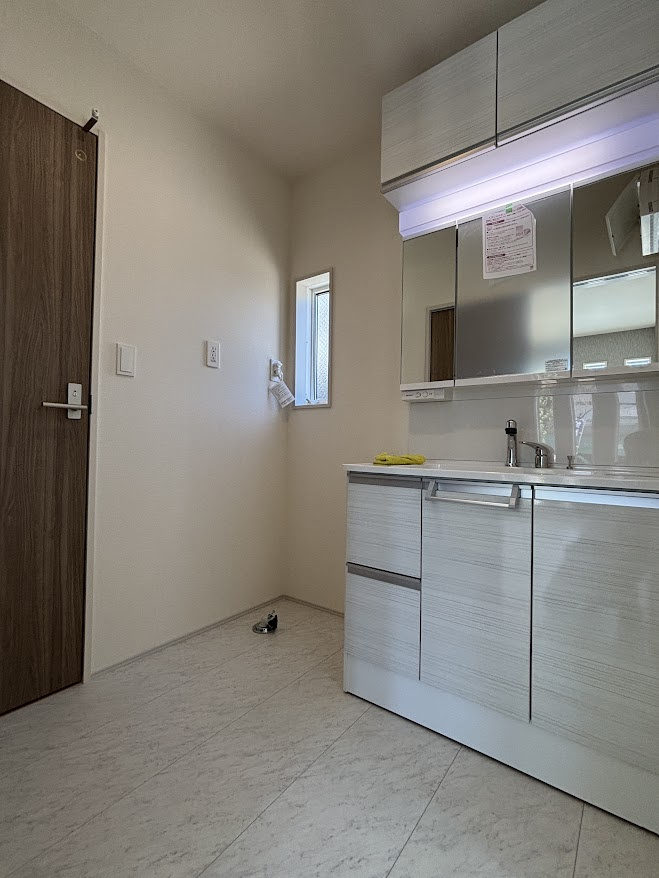 日野市栄町４丁目の新築一戸建の独立洗面台|１号棟