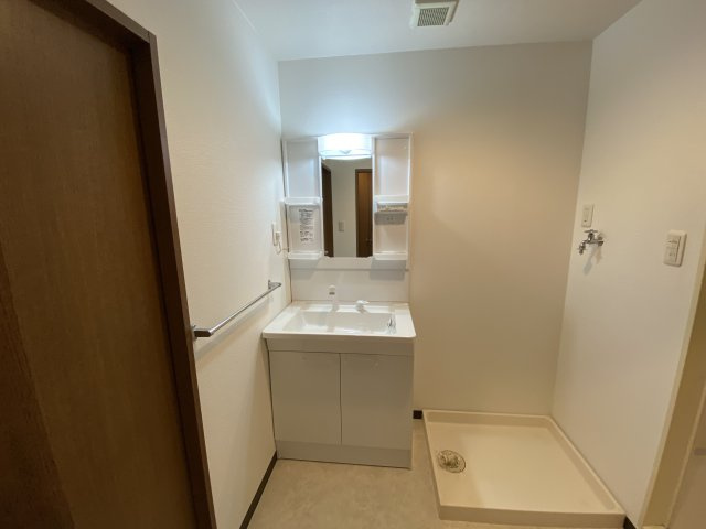 エンリッチFV号の洗面所|前回募集時の写真です