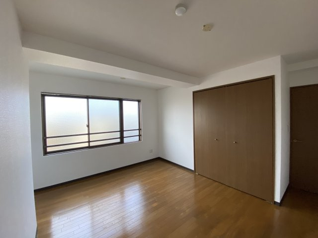 エンリッチFV号の洋室|北側の洋室です
前回募集時の写真です