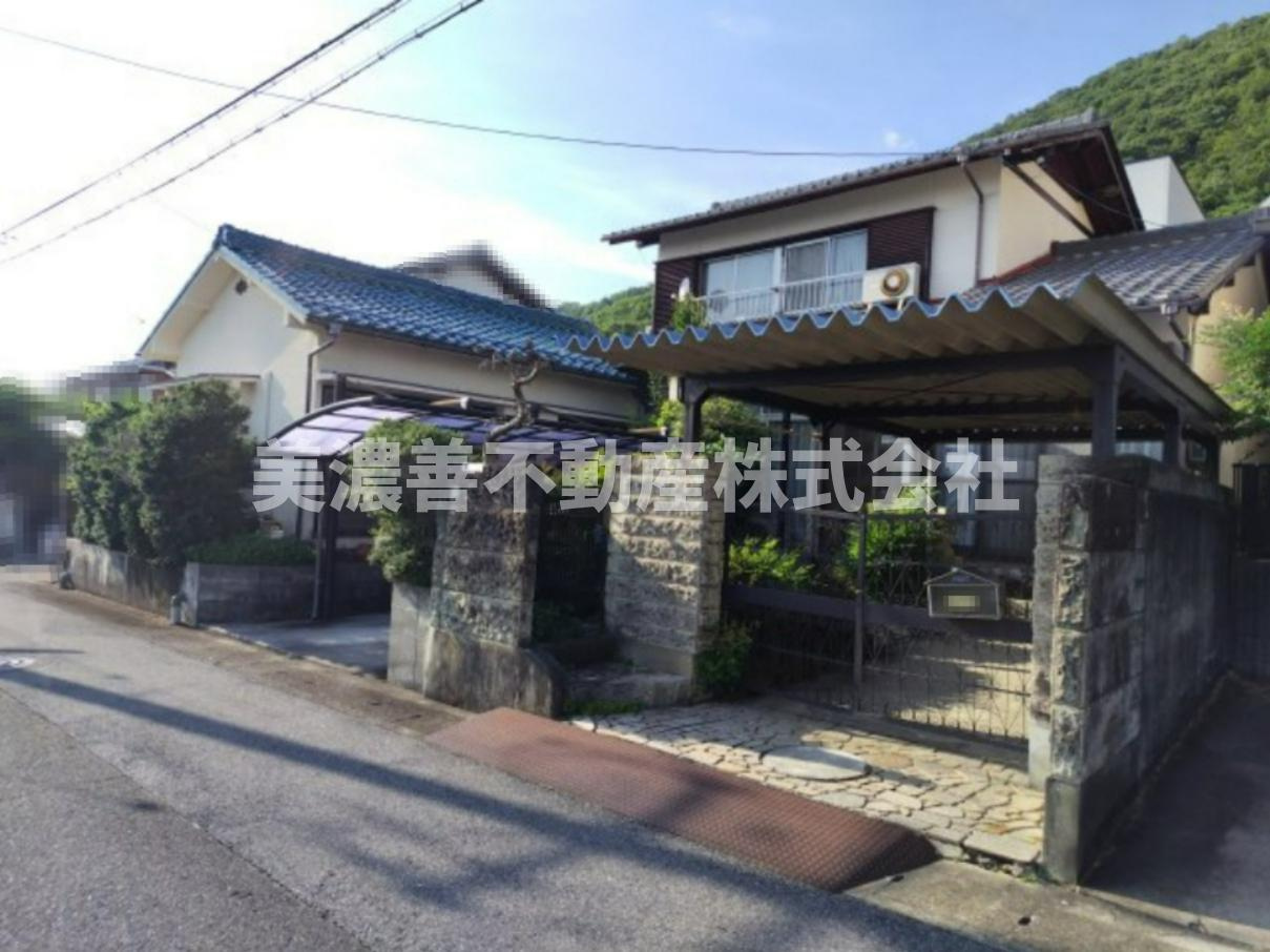 ６５５８６　岐阜市長良中古戸建の外観