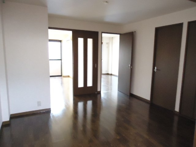 【居間・リビング】 | グレイスヴィラ倉田 | リビング