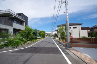 【前面道路含む現地写真】
