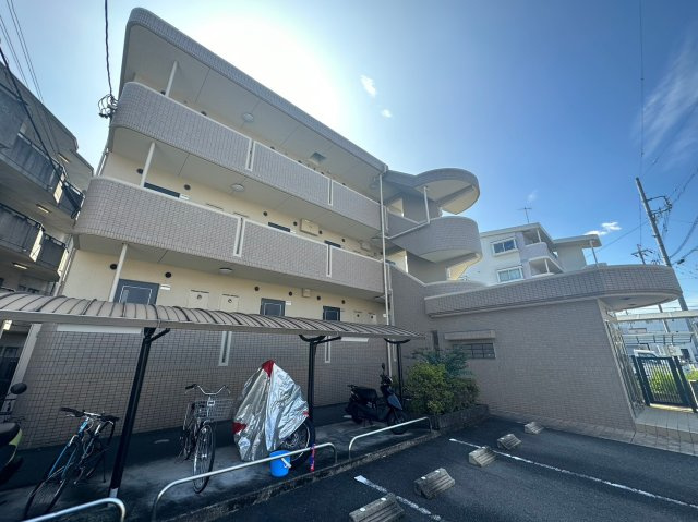 アトレ東梅坪の外観