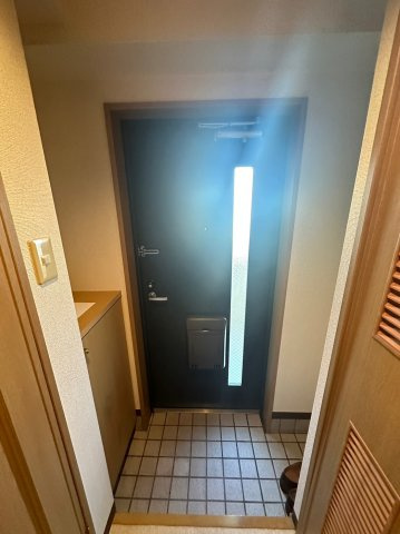 アトレ東梅坪の玄関
