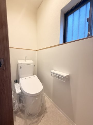 芦屋市茶屋之町貸家のトイレ