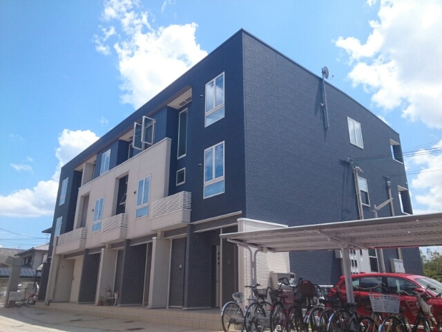 クリスタルガーデン　カラーの外観