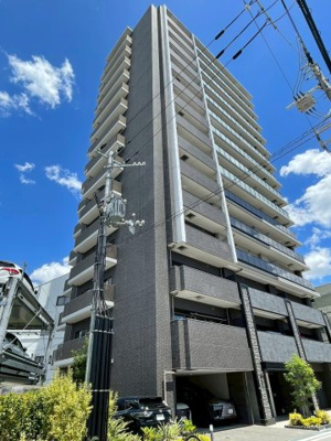 【外観】 | プレサンスロジェ野江駅前 | 陽当たりのよい南向きの2SLDK。
高層階で、風通しも見晴らしもよい住まい