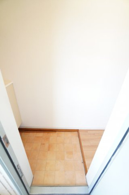 【玄関】 | グランドサン 壱番館 | ※同物件・反転タイプの写真です。