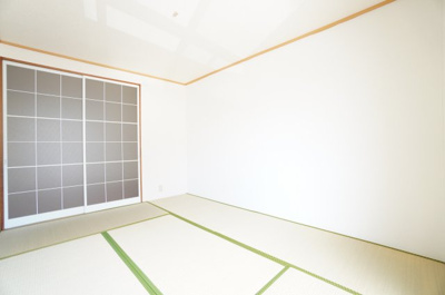 【和室】 | グランドサン 壱番館 | ※同物件・反転タイプの写真です。