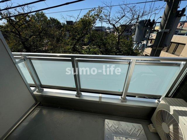 リブリ・東園田のバルコニー