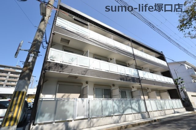 リブリ・東園田の外観