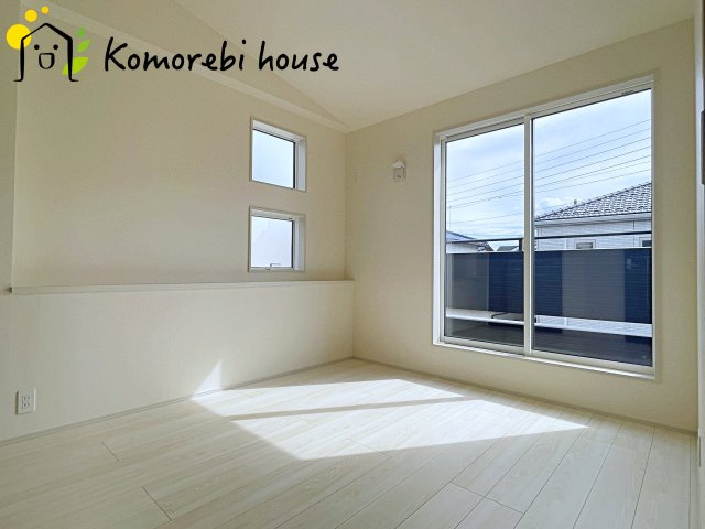 上尾市二ツ宮　3期　新築一戸建て　ブルーミングガーデン　03の洋室