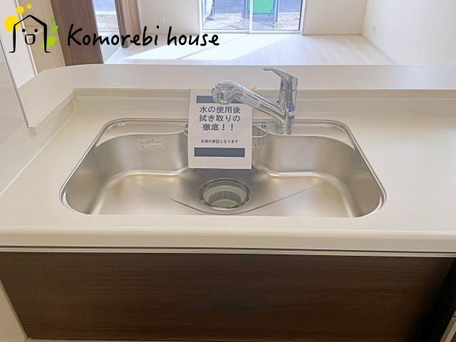 上尾市二ツ宮　3期　新築一戸建て　ブルーミングガーデン　03のキッチン