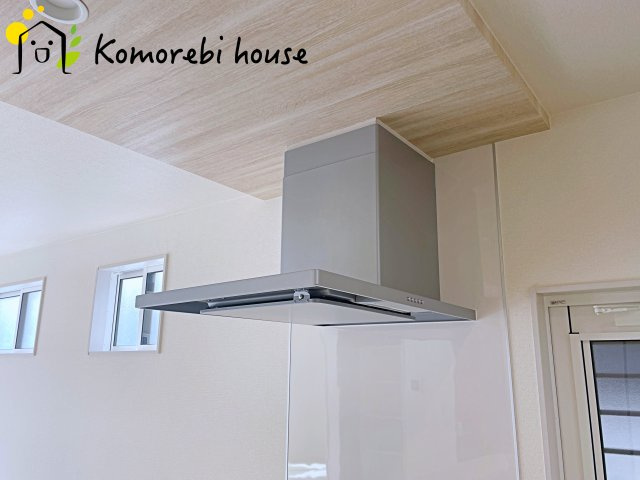 上尾市二ツ宮　3期　新築一戸建て　ブルーミングガーデン　03のキッチン