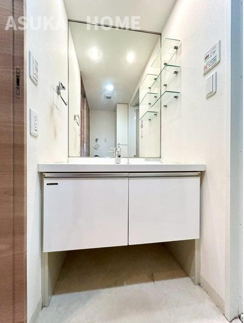 クオス鴨居Ⅱレジデンシャルステージの独立洗面台|独立洗面化粧台付き