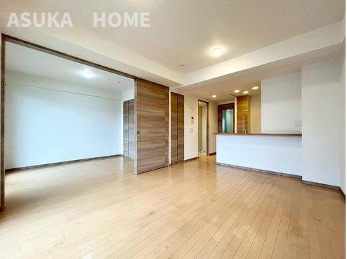 クオス鴨居Ⅱレジデンシャルステージの居間・リビング|ゆったりとした居間です