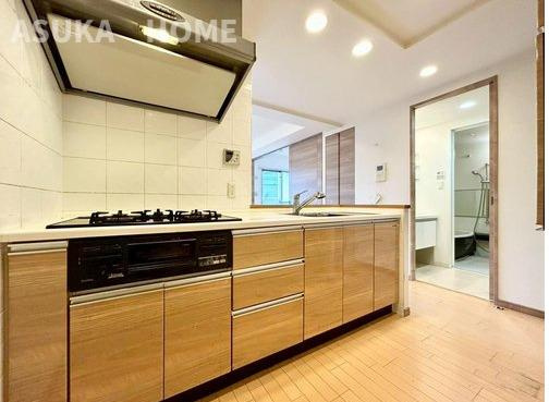 クオス鴨居Ⅱレジデンシャルステージのキッチン|キッチンでお料理をお楽しみください