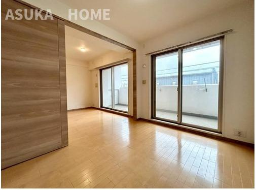 クオス鴨居Ⅱレジデンシャルステージの洋室|落ち着いた色調の洋室です