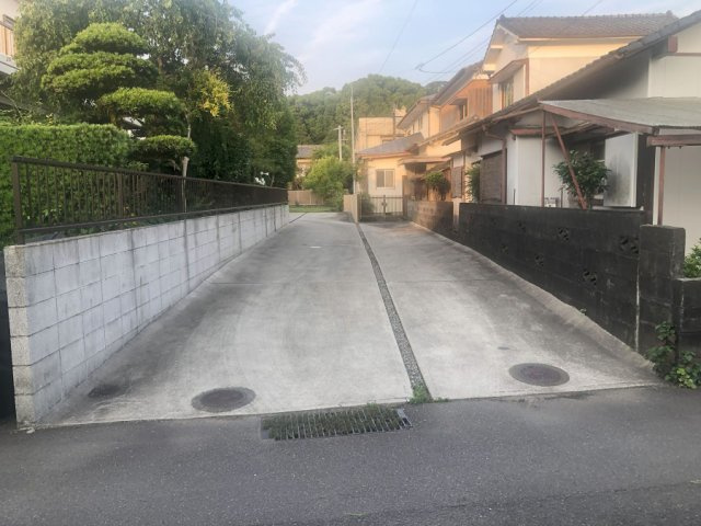 神宮西2丁目の前面道路含む現地写真