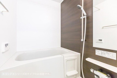 【浴室】 | ヒカルサ和歌山本町 | 日々の暮らしに欠かせないお風呂です