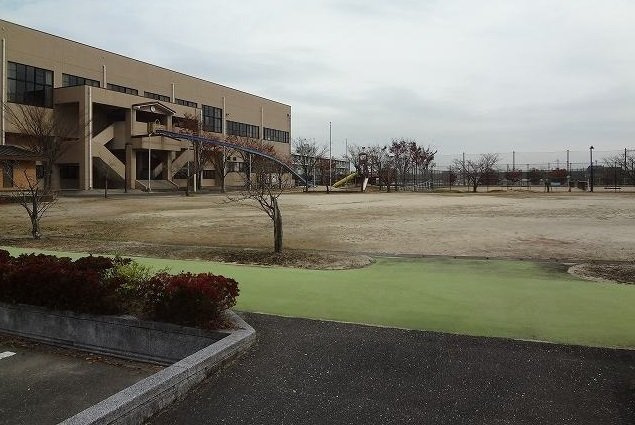 ストロベリーⅡの周辺|芦刈運動公園まで450m