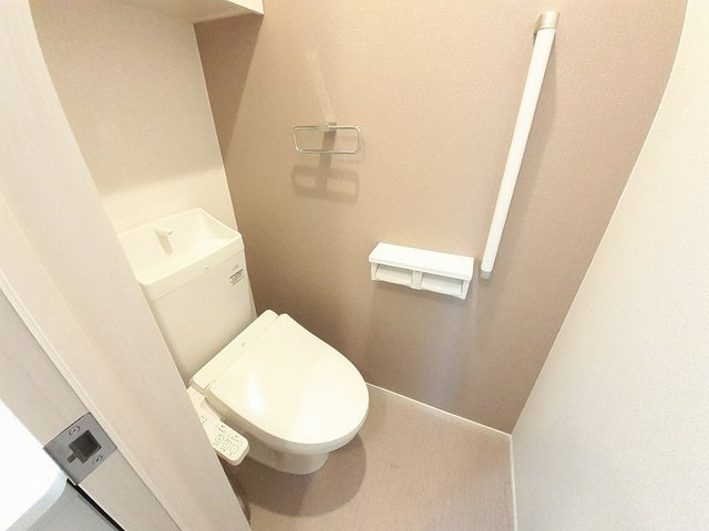 シャルモントゥⅢのトイレ