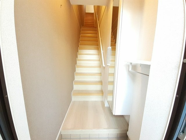 シャルモントゥⅢの玄関