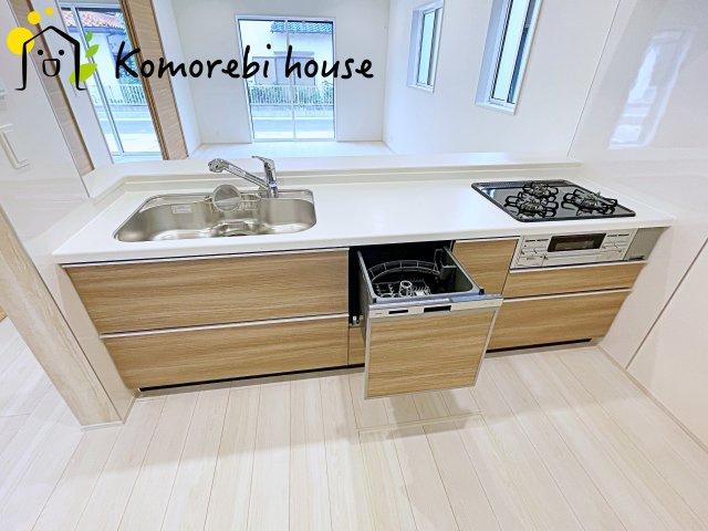 上尾市二ツ宮　3期　新築一戸建て　ブルーミングガーデン　04のキッチン|10/9　撮影済み