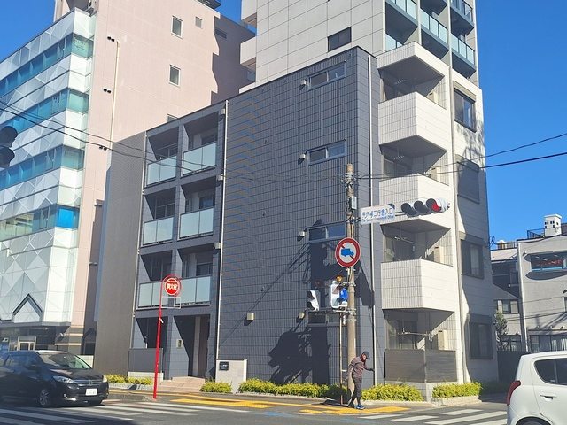 ｃｈａｉｎｏｎ裏門通りの外観