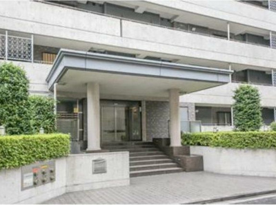 【エントランス】 | Lapyuta | 落ち着いたエントランスです