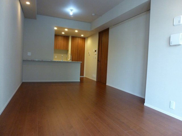 千代田区四番町の賃貸マンションの居間・リビング