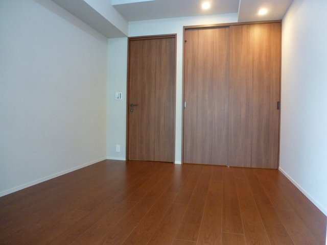 千代田区四番町の賃貸マンションの洋室