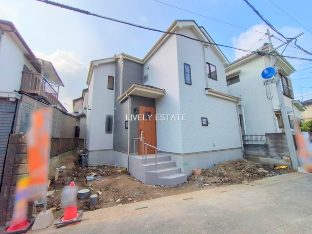 草加市新里町 新築分譲住宅の外観