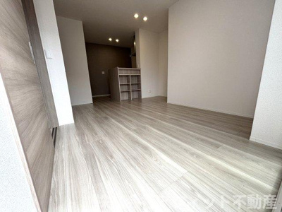 【居間・リビング】 | D-residence曙町1丁目 | LDK10.9帖