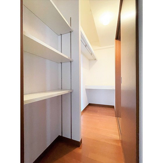 熊本市中央区本山町の賃貸マンションの収納