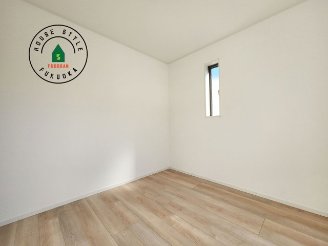 福岡市西区今宿町第2-2棟(1号棟)の洋室|各部屋収納を備えており過ごしやすいお家です！